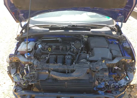 2014 Ford Focus Se z USA, uszkodzony, nr VIN 1FADP3K27EL455145